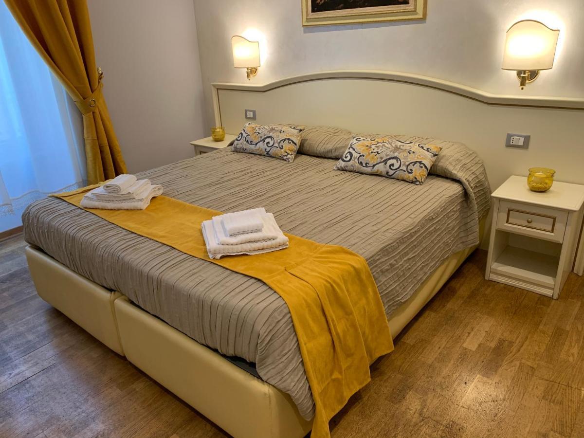 Domus Via Veneto Bed & Breakfast - Rome — Photos 3